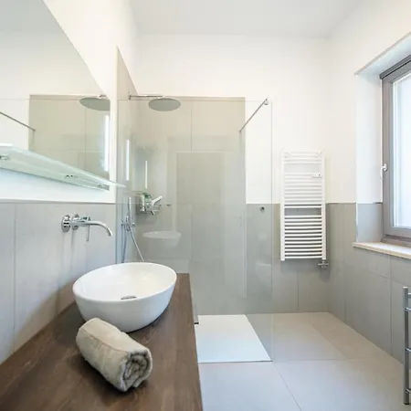 Διαμέρισμα Elegant Flat In The Centre Of Μεράνο